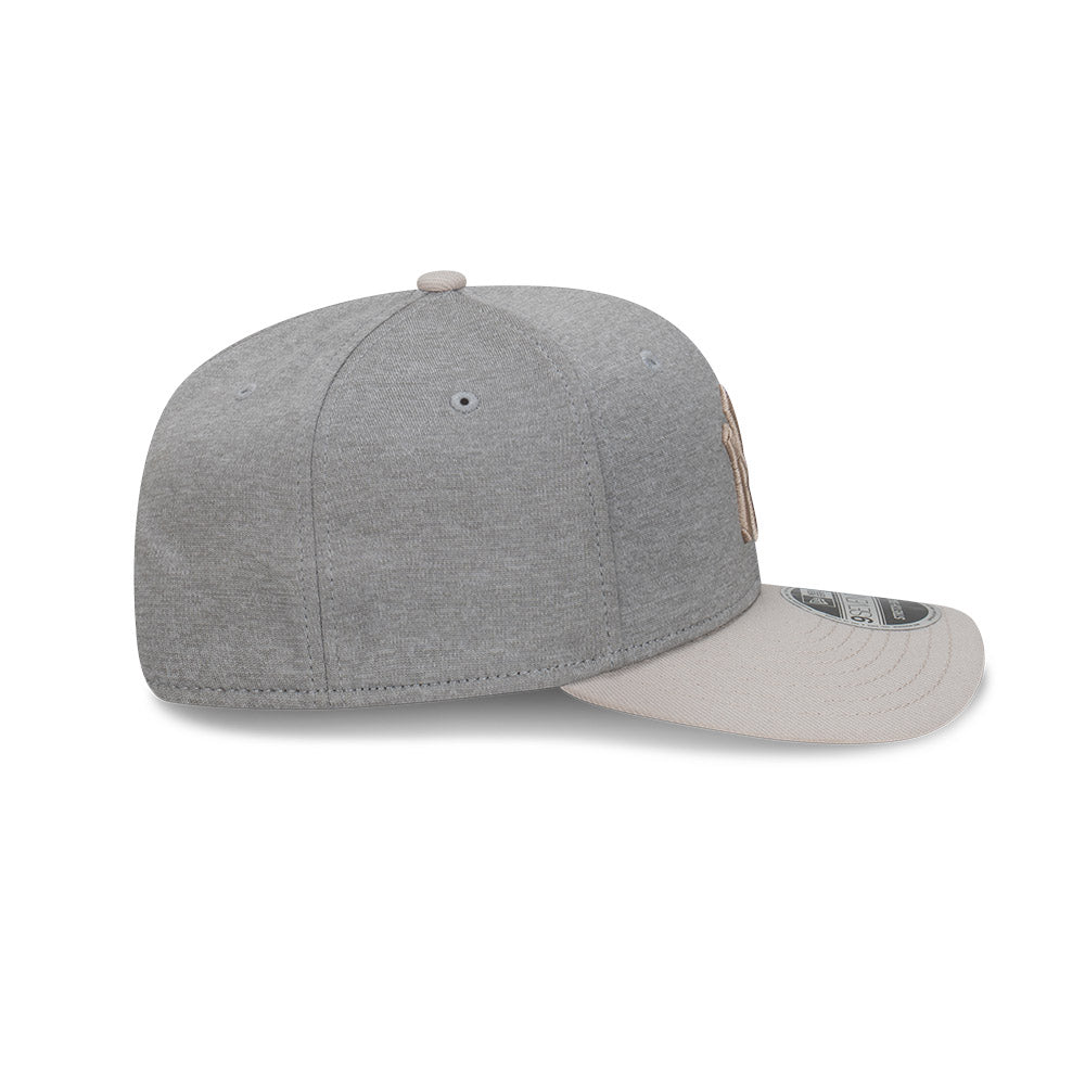 9SEVENTY New York Yankees Shadow Tech 2-Tone Stone Visor Gray Snapback
