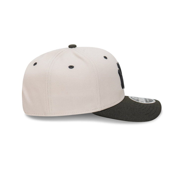 9SEVENTY New York Yankees Stone Black 2-Tone Stretch Snapback