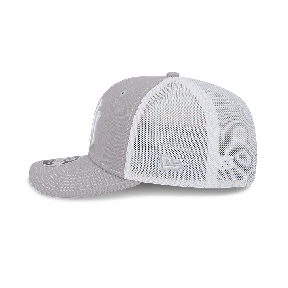 9SEVENTY New York Yankees Grey Contrast Stretch Snapback