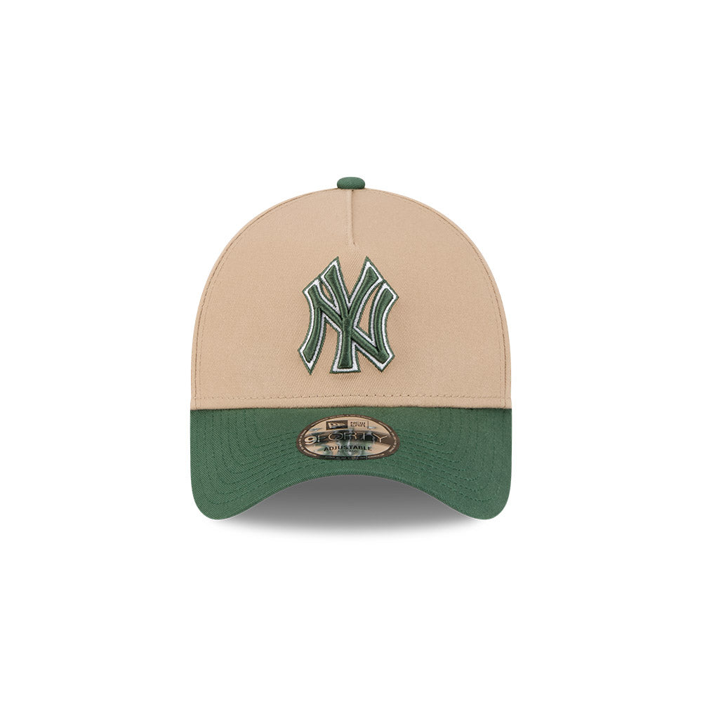 9FORTY A-Frame New York Yankees 2-Tone Mountain Pine Green Visor Camel Snapback