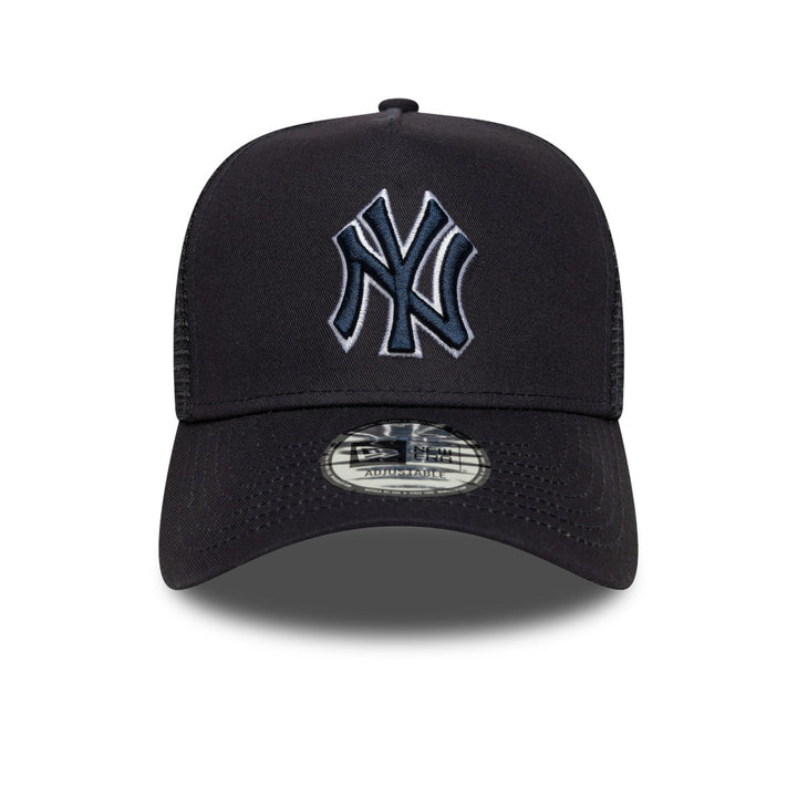 9FORTY E-Frame Trucker New York Yankees Outline Navy Snapback