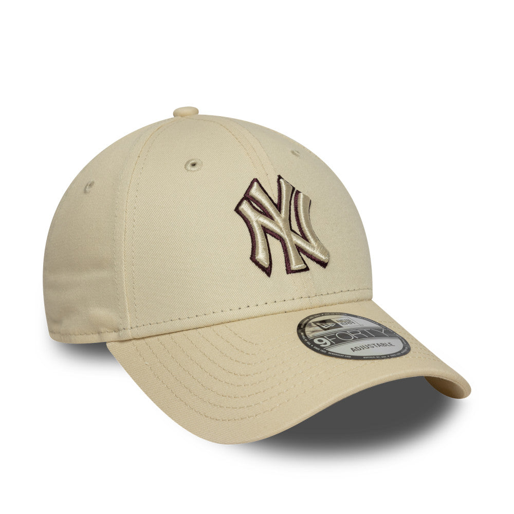 9FORTY New York Yankees Team Outline Light Cream Adjustable
