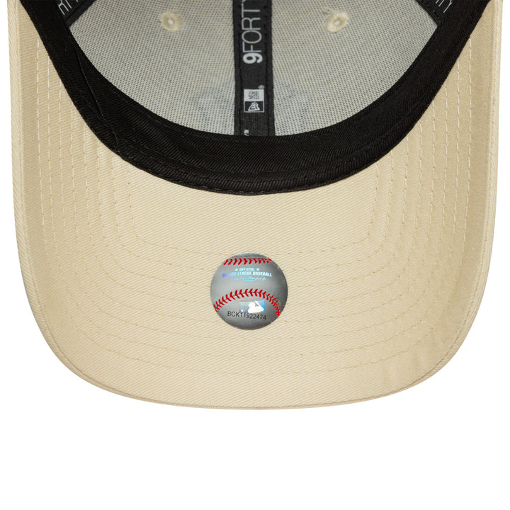 9FORTY New York Yankees Team Outline Light Cream Adjustable