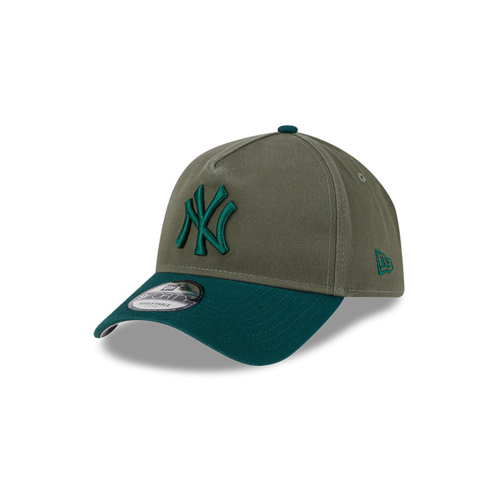 9FORTY A-Frame New York Yankees 2 Shade Wash Dark Green Snapback