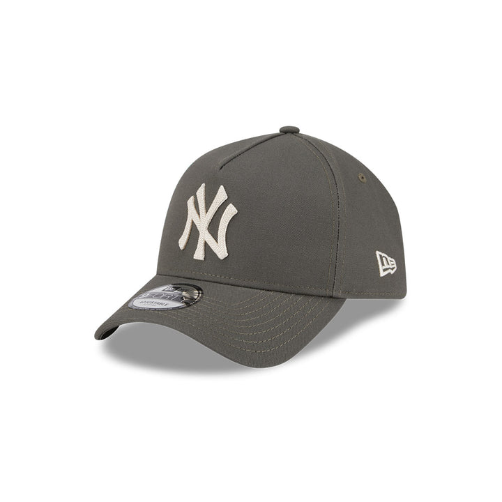 9FORTY A-Frame New York Yankees Moss Canvas Chainstitching Dark Moss Snapback