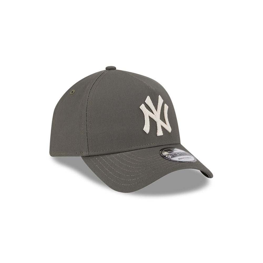 9FORTY A-Frame New York Yankees Moss Canvas Chainstitching Dark Moss Snapback