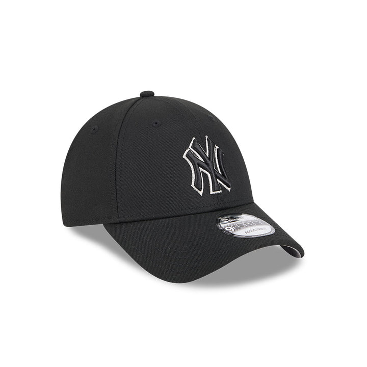 9FORTY New York Yankees Black Metallic Snapback