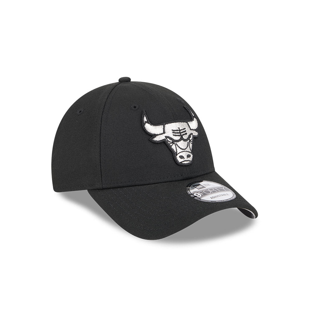 9FORTY Chicago Bulls Black Metallic Snapback