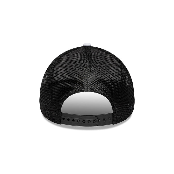 9FORTY E-Frame Trucker New Era x Netflix Squid Game Black White Snapback