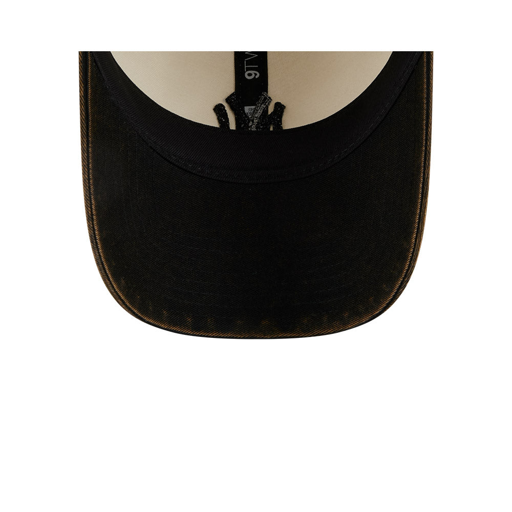 9TWENTY New York Yankess 2-Tone Snow Wash Black Visor Stone Adjustable