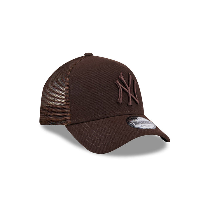 9FORTY A-Frame Trucker New York Yankees Burnt Wood Brown Snapback