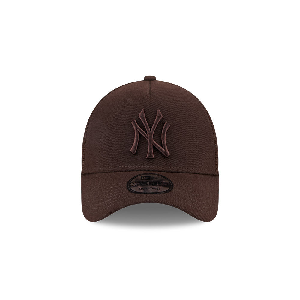 9FORTY A-Frame Trucker New York Yankees Burnt Wood Brown Snapback