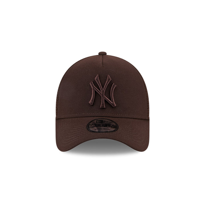 9FORTY A-Frame Trucker New York Yankees Burnt Wood Brown Snapback