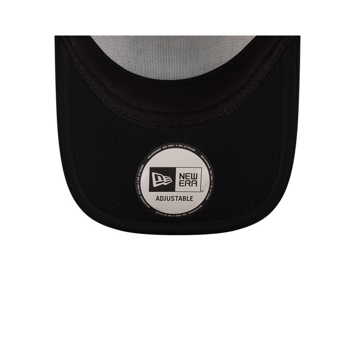 9FORTY A-Frame Trucker New Era x Netflix Sakamoto Days Wordmark Black White Snapback