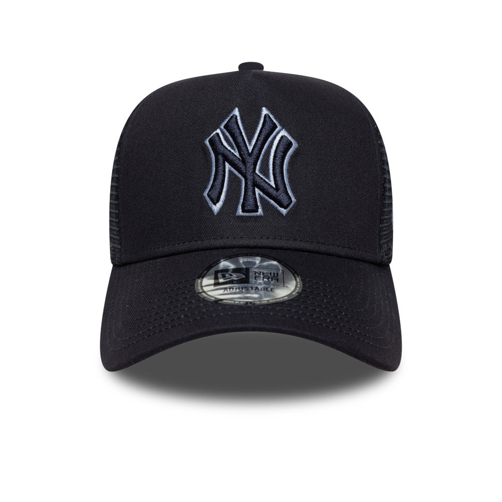 9FORTY E-Frame Trucker New York Yankees Outline Navy Snapback
