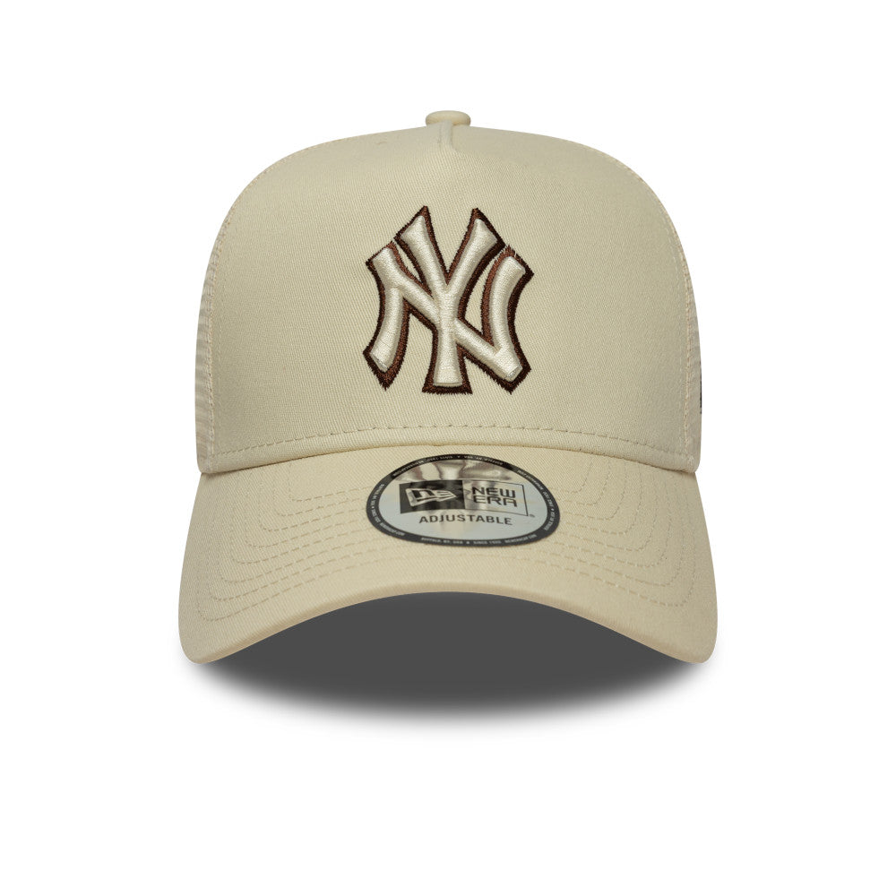 9FORTY E-Frame Trucker New York Yankees Outline Light Cream Snapback