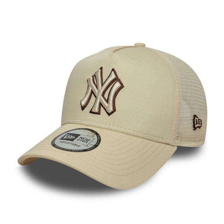 9FORTY E-Frame Trucker New York Yankees Outline Light Cream Snapback