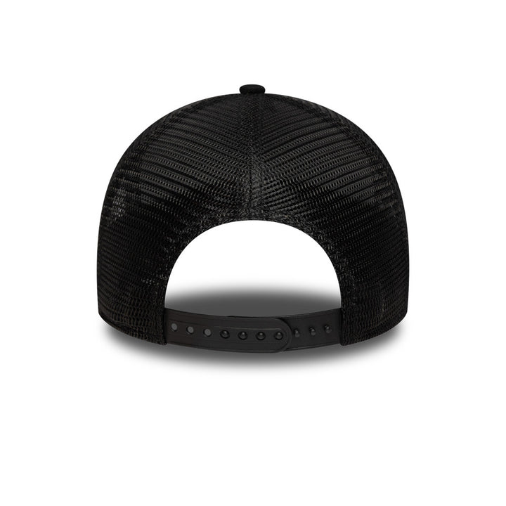 New Era 9FORTY Trucker Liverpool FC Tonal Black Snapback
