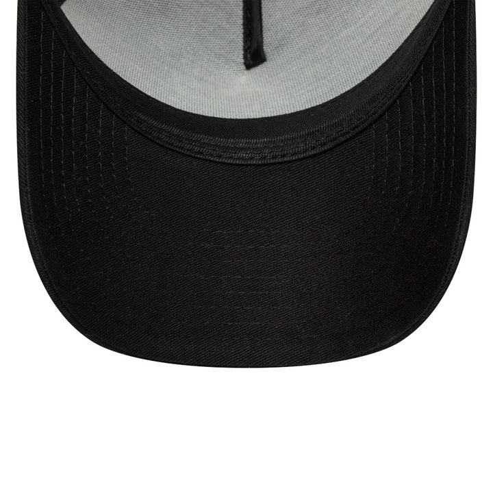 New Era 9FORTY Trucker Liverpool FC Tonal Black Snapback