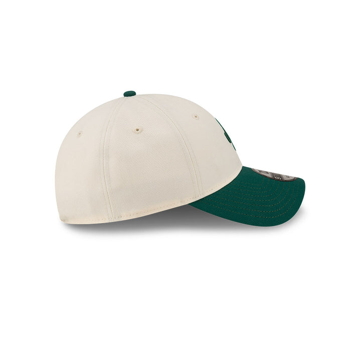 9TWENTY New Era 2-Tone Emerald Visor Chrome White Adjustable