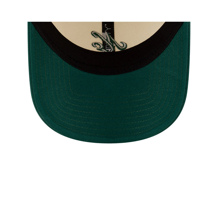 9TWENTY New Era 2-Tone Emerald Visor Chrome White Adjustable