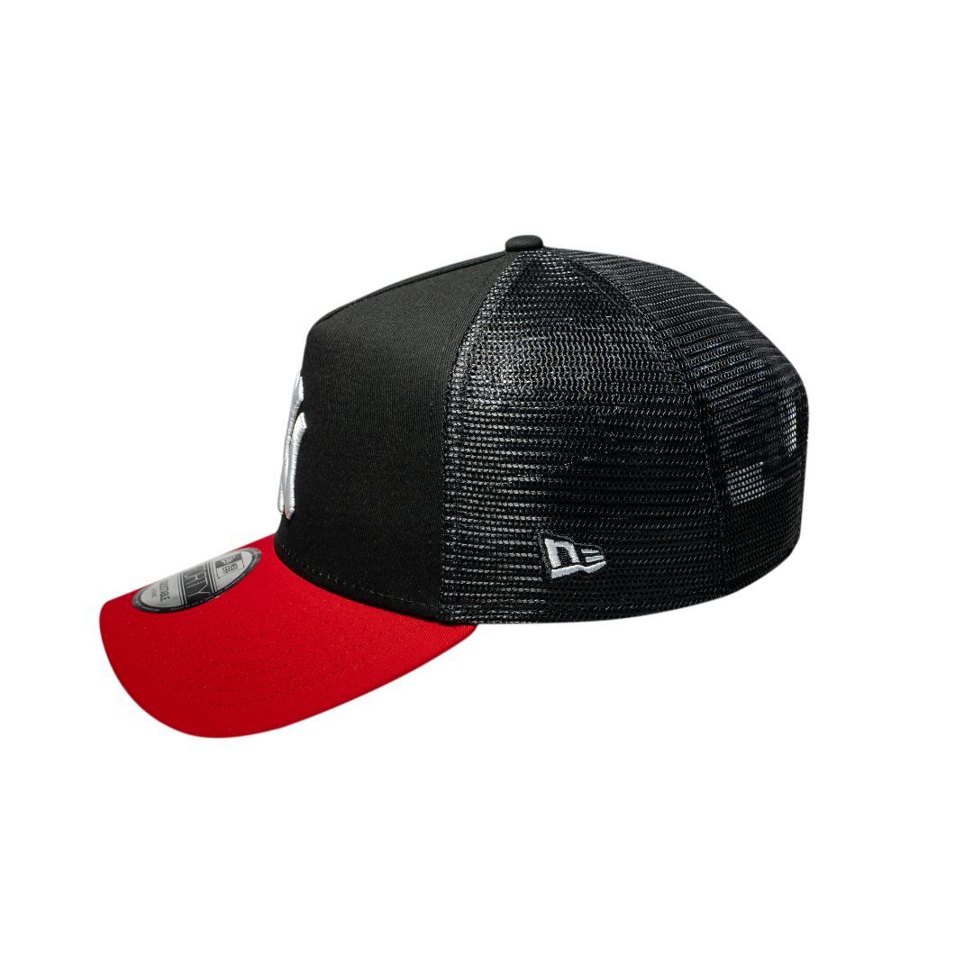 9FORTY A-Frame Trucker New York Yankees Black Scarlet Snapback