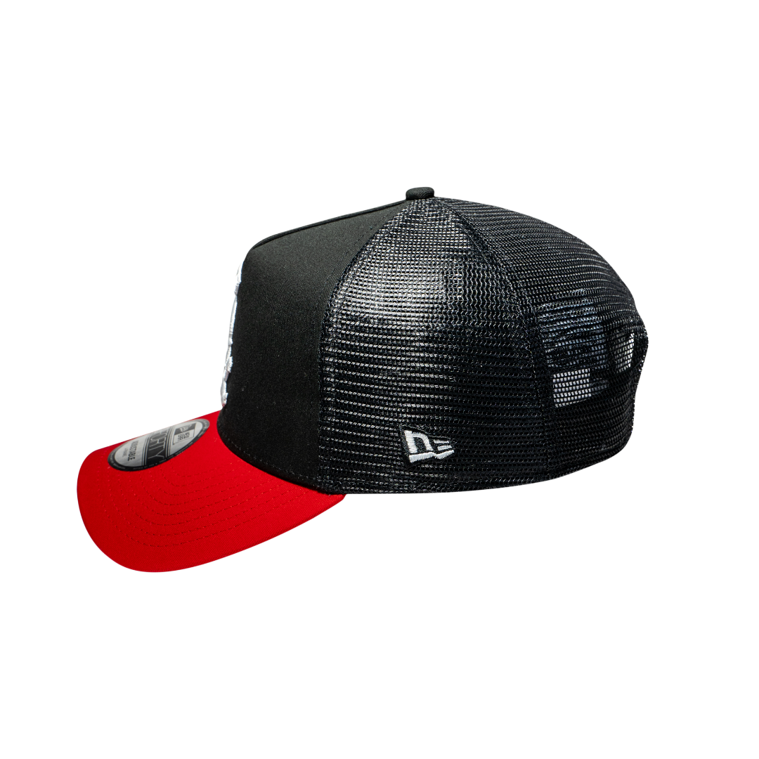 9FORTY A-Frame Trucker Chicago White Sox Black Scarlet Snapback