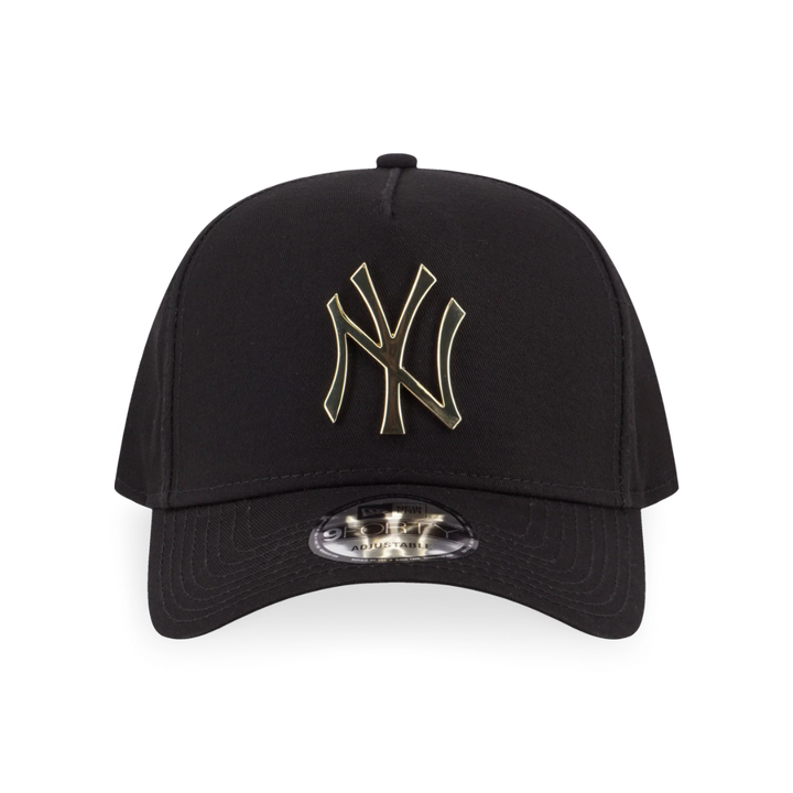 9FORTY A-Frame New York Yankees Metal Badge Gold Black Adjustable