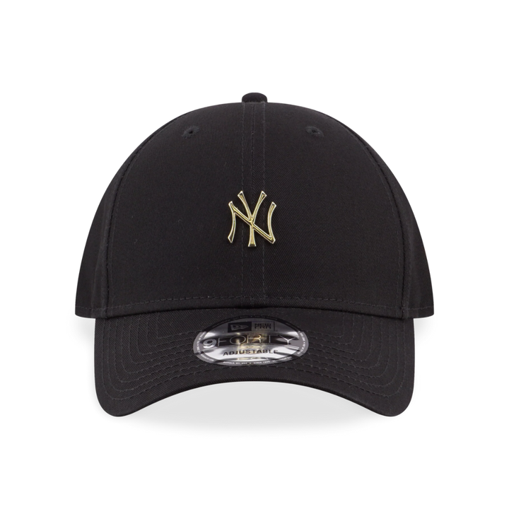 9FORTY New York Yankees Metal Badge Gold Black Adjustable