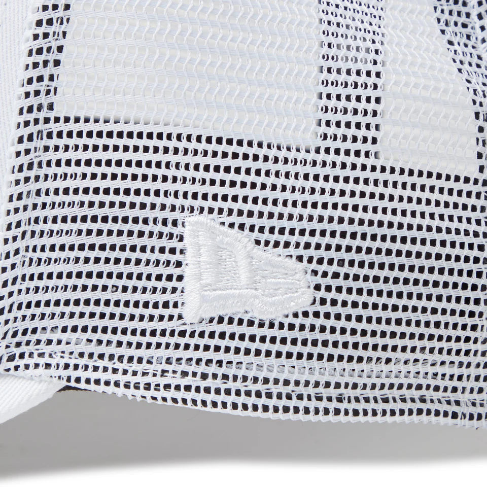 9FORTY A-Frame Trucker Metal Flag White Snapback