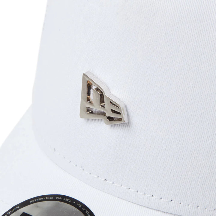 9FORTY A-Frame Trucker Metal Flag White Snapback