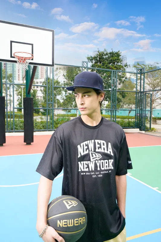New Era Basketball Club Black Oversized Short Sleeve T-Shirt
