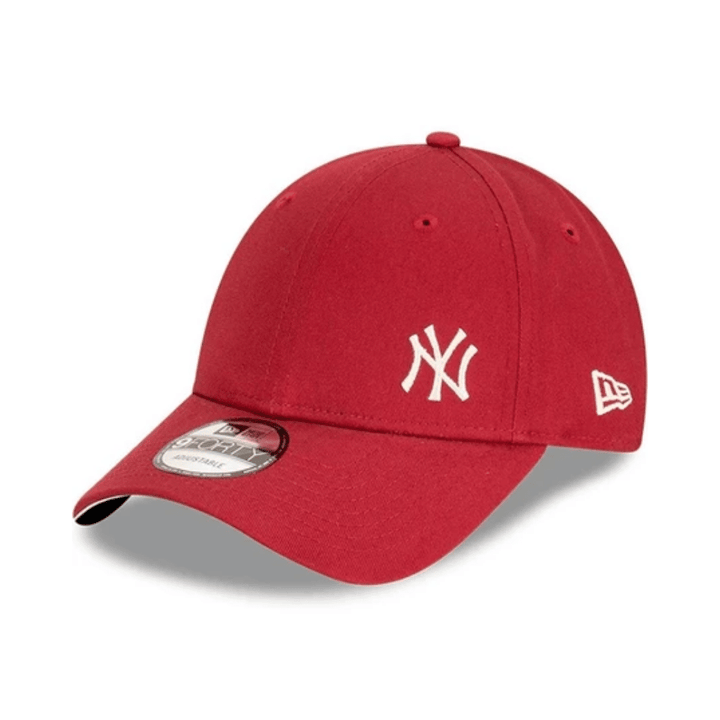 9FORTY New York Yankees Flawless Mix Cardinal Adjustable