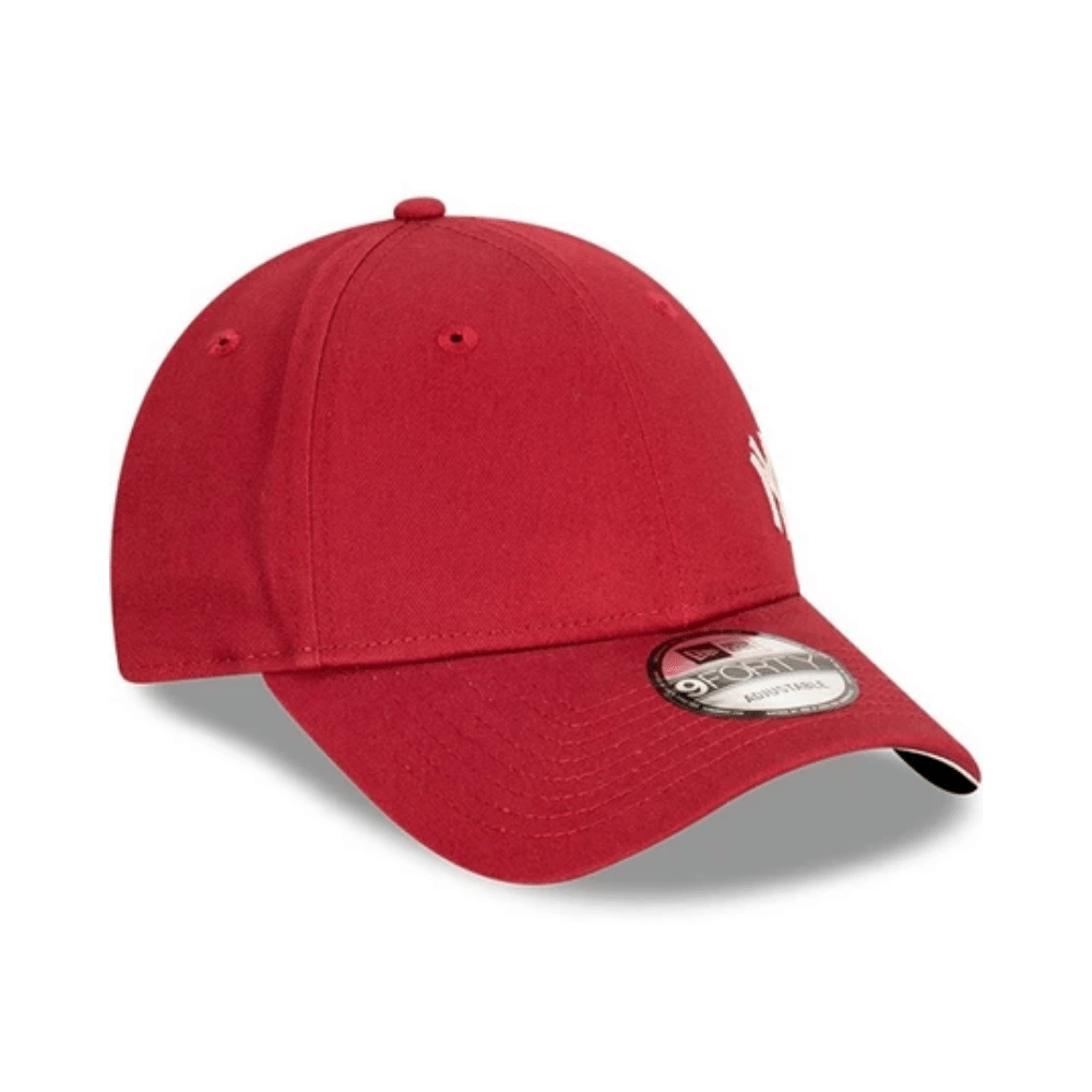 9FORTY New York Yankees Flawless Mix Cardinal Adjustable