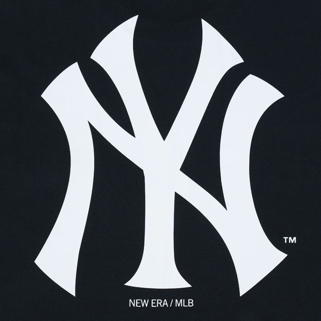 New York Yankees Black Short Sleeve T-Shirt